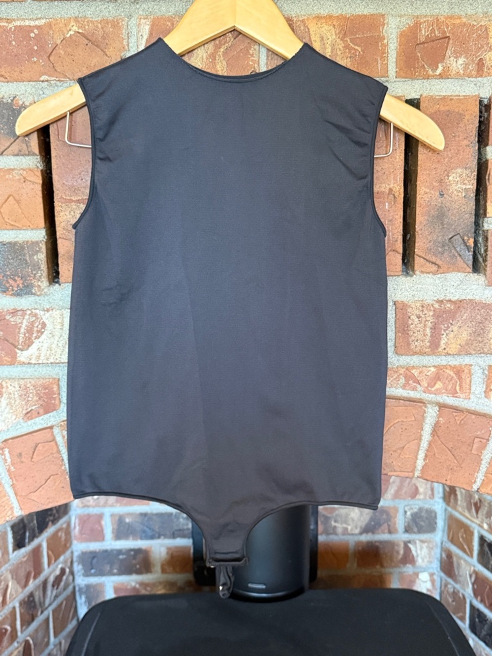 SKIMS Black Bodysuit with thong style  Snap Closure. Black, sleeveless, 2X/3X